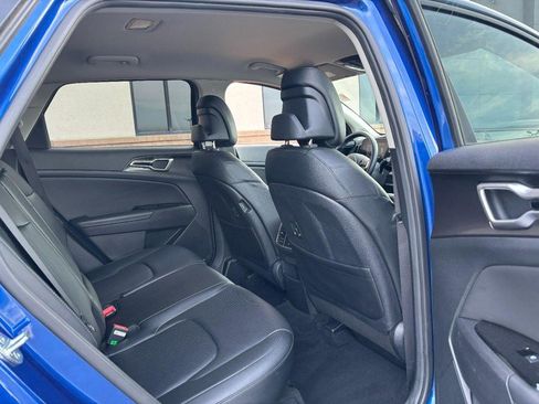 Used 2023 Kia Sportage EX FWD image 11