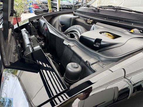 Used 1990 Ferrari Mondial T Cabriolet image 39