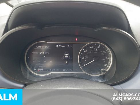 Used 2024 Nissan Versa SV FWD image 32