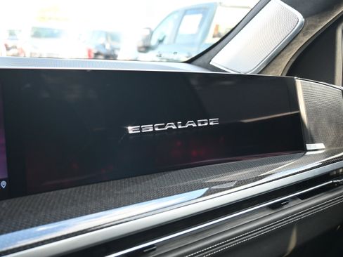 Used 2025 Cadillac Escalade V image 24