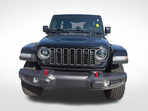 Used 2025 Jeep Wrangler Unlimited Rubicon AWD/4WD image 8