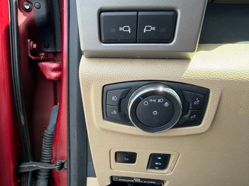 Used 2018 Ford F350 Lariat w/ Lariat Ultimate Package AWD/4WD image 20