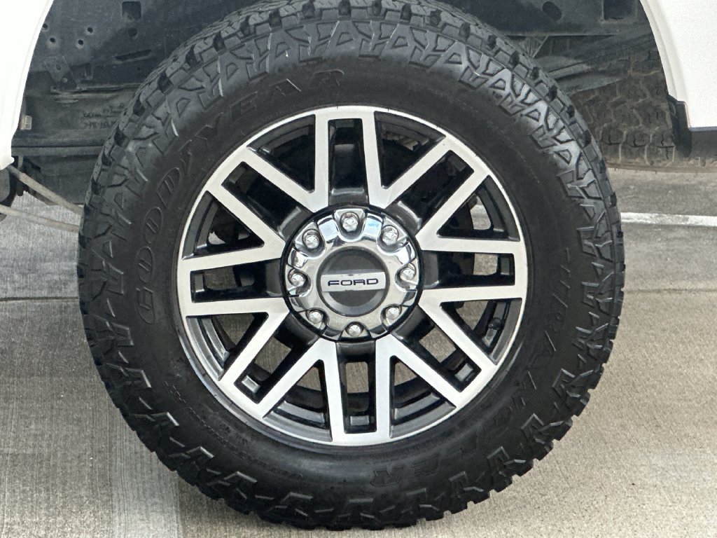 Used 2019 Ford F250 Lariat w/ Lariat Value Package AWD/4WD image 25