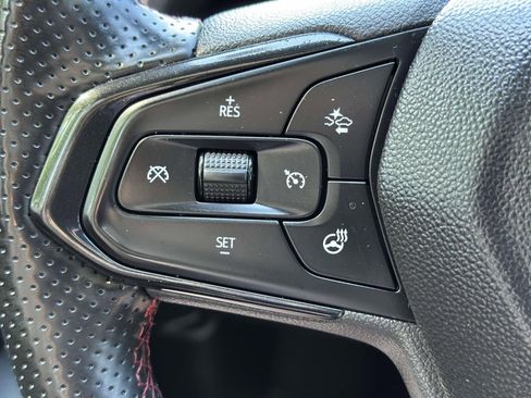 Used 2024 Chevrolet Trax RS w/ Sunroof Package FWD image 14