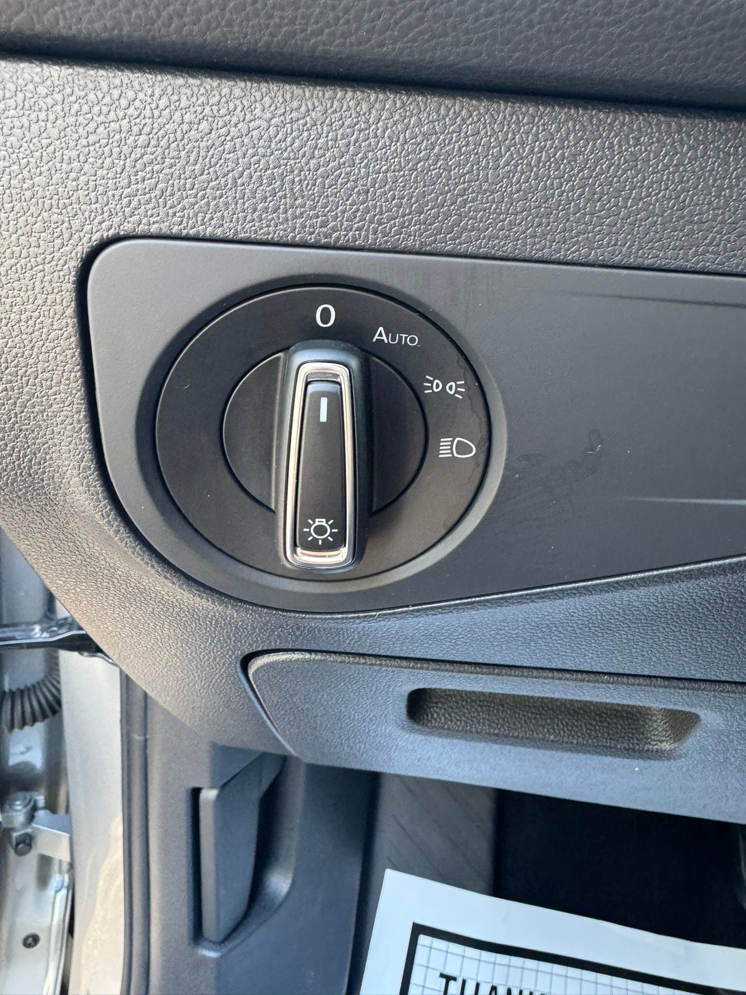 Used 2020 Volkswagen Tiguan SE w/ Panoramic Sunroof Package FWD image 20