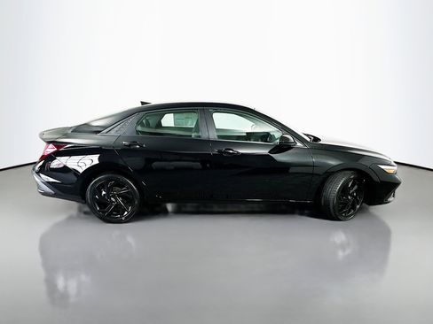 New 2026 Hyundai Elantra Sport FWD image 8