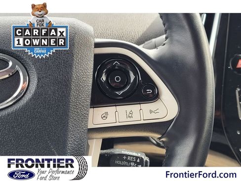 Used 2019 Toyota Prius Prime Advanced image 18