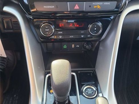 Used 2023 Mitsubishi Eclipse Cross ES image 29