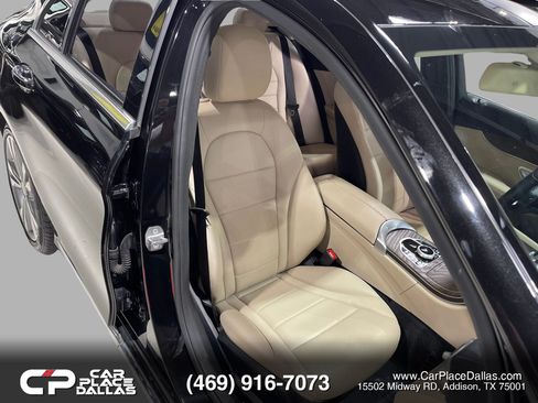 Used 2018 Mercedes-Benz C 300 Sedan w/ Premium Package image 29