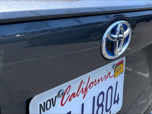 Used 2021 Toyota RAV4 SE w/ Weather & Moonroof Package AWD/4WD image 30