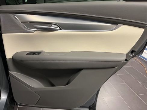 Certified 2023 Cadillac XT5 Premium Luxury image 12
