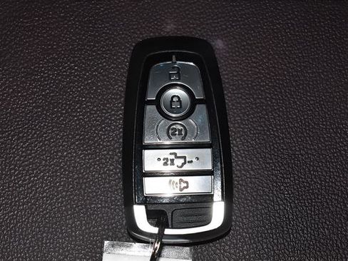 Used 2023 Ford F150 Lariat w/ Equipment Group 502A High image 28