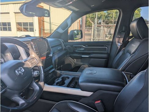 Used 2019 RAM 1500 Laramie RWD image 8