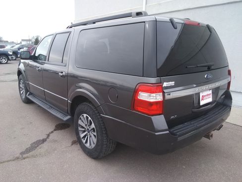 Used 2017 Ford Expedition EL XLT w/ Equipment Group 202A AWD/4WD image 7