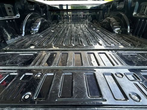 Used 2024 Ford F250 Lariat w/ FX4 Off-Road Package AWD/4WD image 45