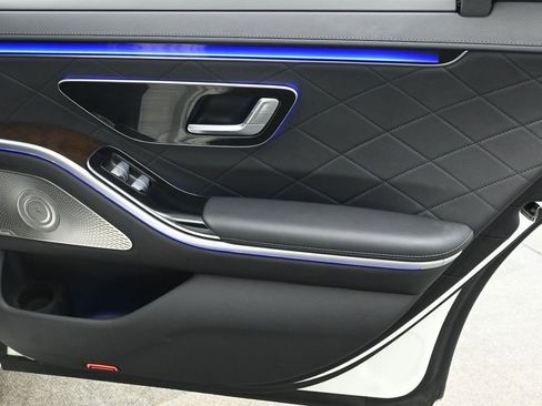 Used 2021 Mercedes-Benz S 580 4MATIC Sedan image 17