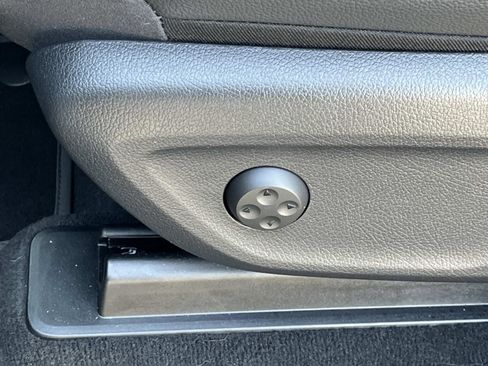 Used 2025 Mercedes-Benz GLE 350 4MATIC image 22