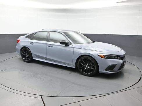 Used 2024 Honda Civic Sport image 8