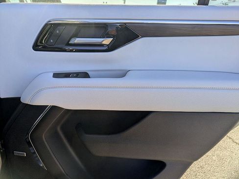 New 2025 Chevrolet Tahoe Premier image 30