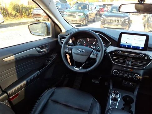 Used 2021 Ford Escape SEL image 12