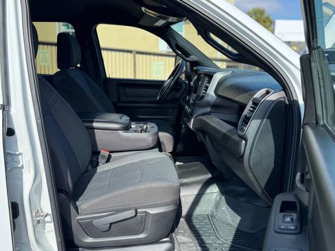 Used 2024 RAM 2500 Tradesman w/ Chrome Appearance Group image 26