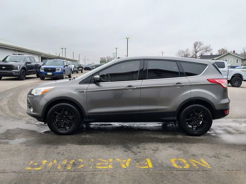 Used 2014 Ford Escape SE image 3