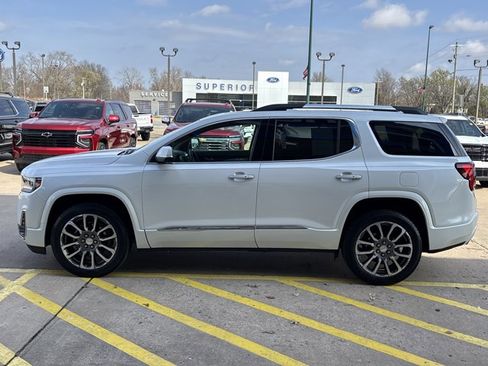 Used 2021 GMC Acadia Denali w/ Denali Technology Package image 9