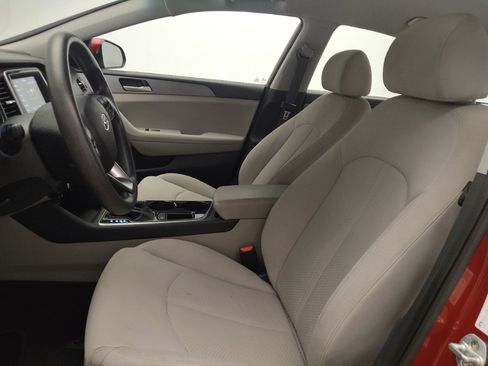 Used 2018 Hyundai Sonata SE FWD image 17