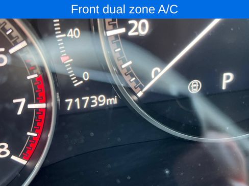 Used 2019 MAZDA MAZDA3 Hatchback w/ Premium Package FWD image 5