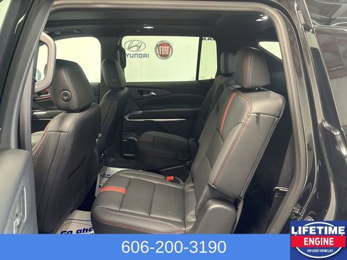 Used 2024 Chevrolet Traverse RS image 13