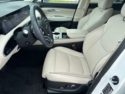 Used 2026 Genesis GV70 2.5T Advanced AWD/4WD image 20