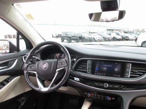 Certified 2022 Buick Enclave Avenir w/ Avenir Technology Package image 25