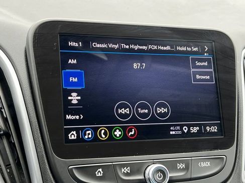 Used 2023 Chevrolet Malibu LT FWD image 23