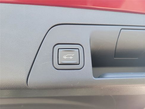 Used 2023 Buick Envision Preferred AWD/4WD image 9