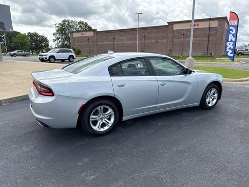 Used 2023 Dodge Charger SXT image 3