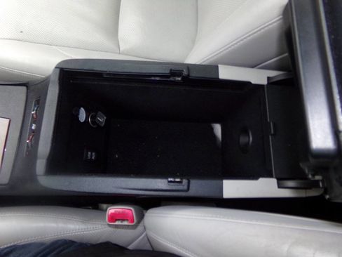 Used 2012 Lexus ES 350 Base 4dr Sedan image 59