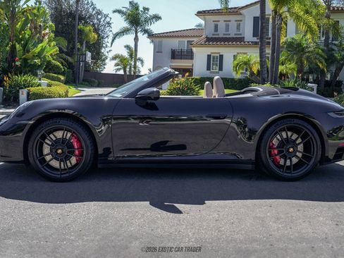 Used 2024 Porsche 911 Cabriolet image 3