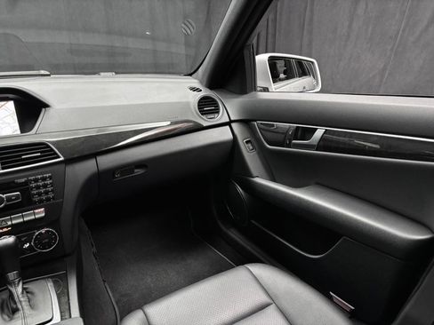 Used 2013 Mercedes-Benz C 300 Sport image 35