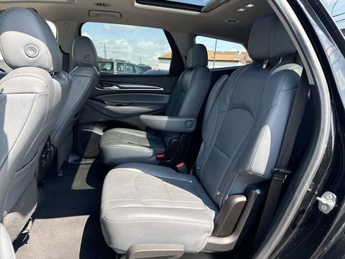 Used 2020 Buick Enclave Essence FWD image 23
