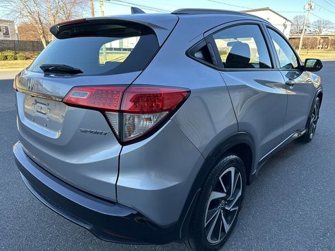 Used 2019 Honda HR-V Sport image 5