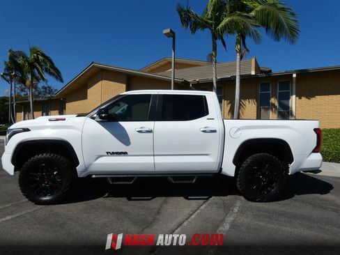 Used 2024 Toyota Tundra Limited AWD/4WD image 16