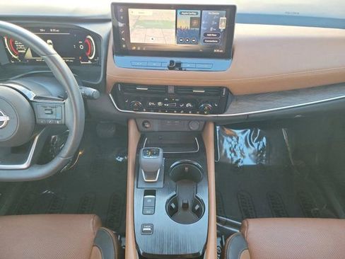 Certified 2024 Nissan Rogue Platinum w/ Platinum Premium Package image 15