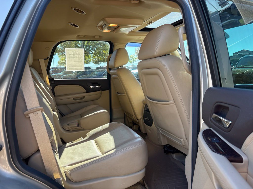 Used 2014 GMC Yukon Denali AWD/4WD image 24
