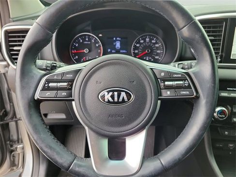 Used 2022 Kia Sportage EX w/ EX Technology Package image 14