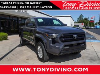 Used 2025 Toyota Tacoma SR5 AWD/4WD video 1