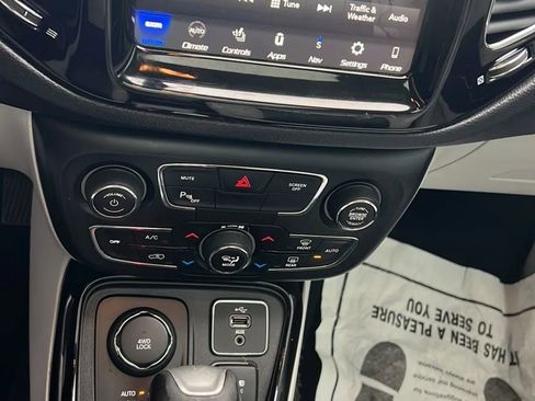 Used 2018 Jeep Compass Limited w/ Navigation Group image 20