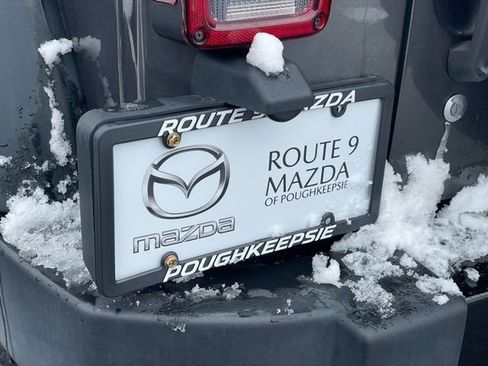 Used 2018 Jeep Wrangler Unlimited Sport image 32