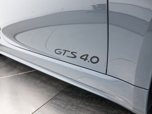 Certified 2025 Porsche 718 Cayman GTS RWD image 12