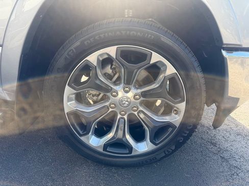 Used 2022 RAM 1500 Laramie AWD/4WD image 50