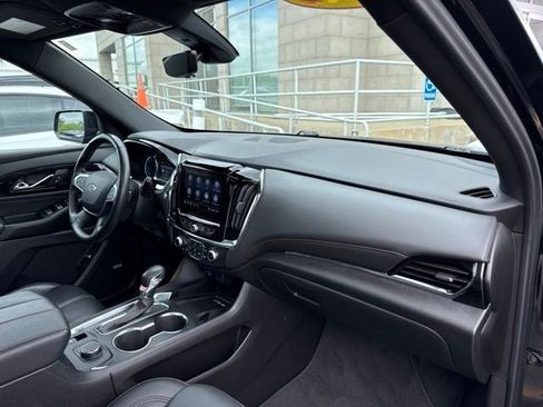 Used 2023 Chevrolet Traverse RS AWD/4WD image 49